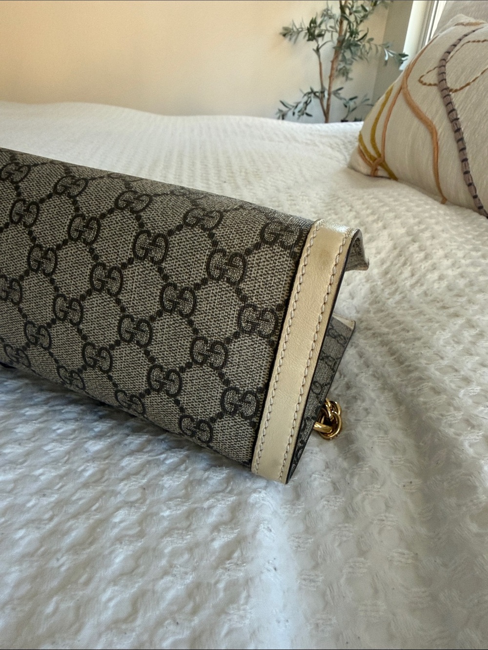 Authentic Gucci GG Supreme Padlock Shoulder Bag - Picture 7 of 14